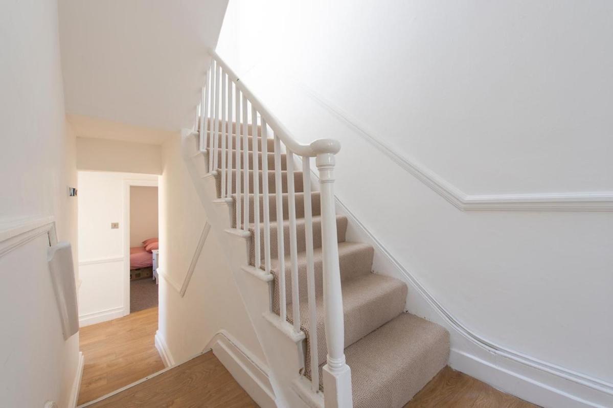 Split-level Spacious Family Apartment London